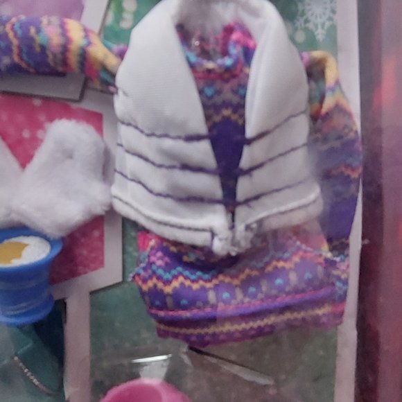 BRATZ #SNOWKISSED CHLOE 2015 - Picture 5 of 7